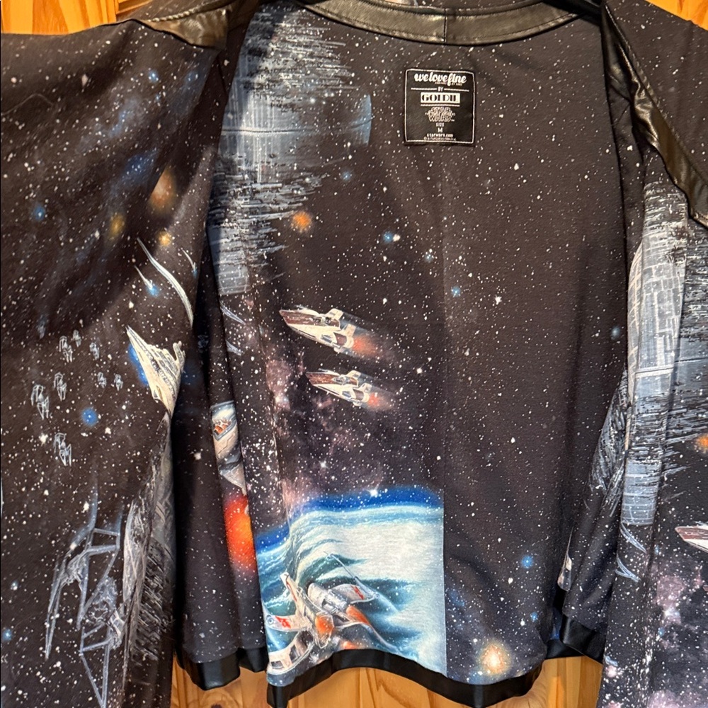 Star Wars Black Cosmic Spaceship Cape - Picture 4 of 6